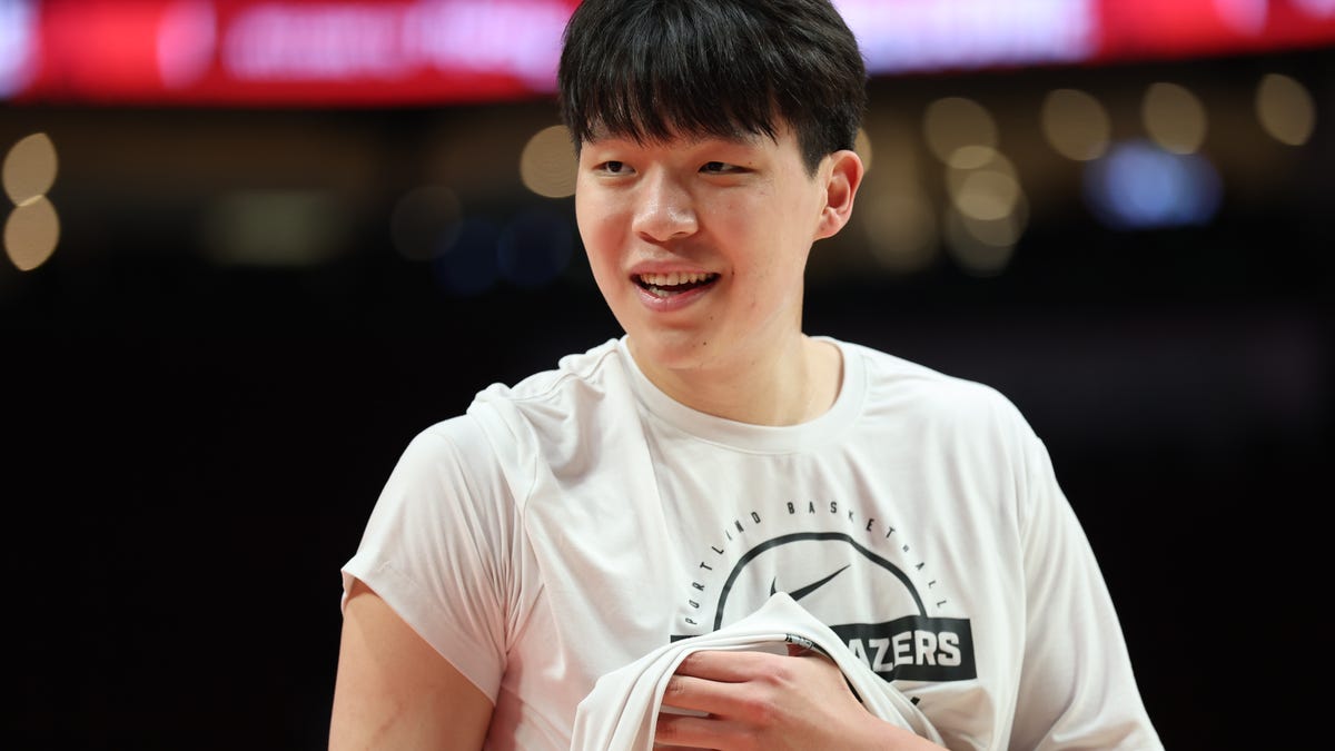 Yang Hansen scores in double digits in G League