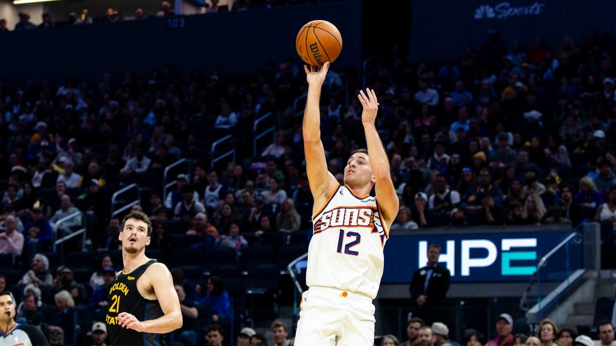 Suns' Collin Gillespie on why he did not back down to Draymond Green