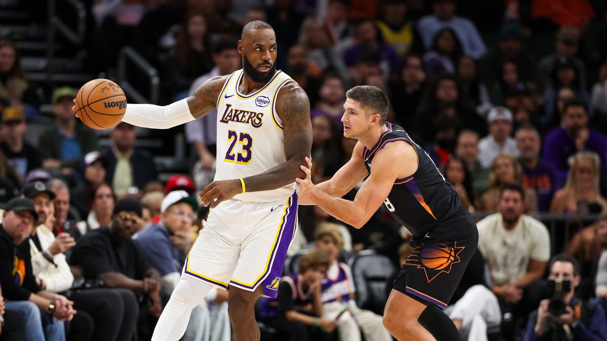 Watch Lakers vs Suns game today: TV channel, time