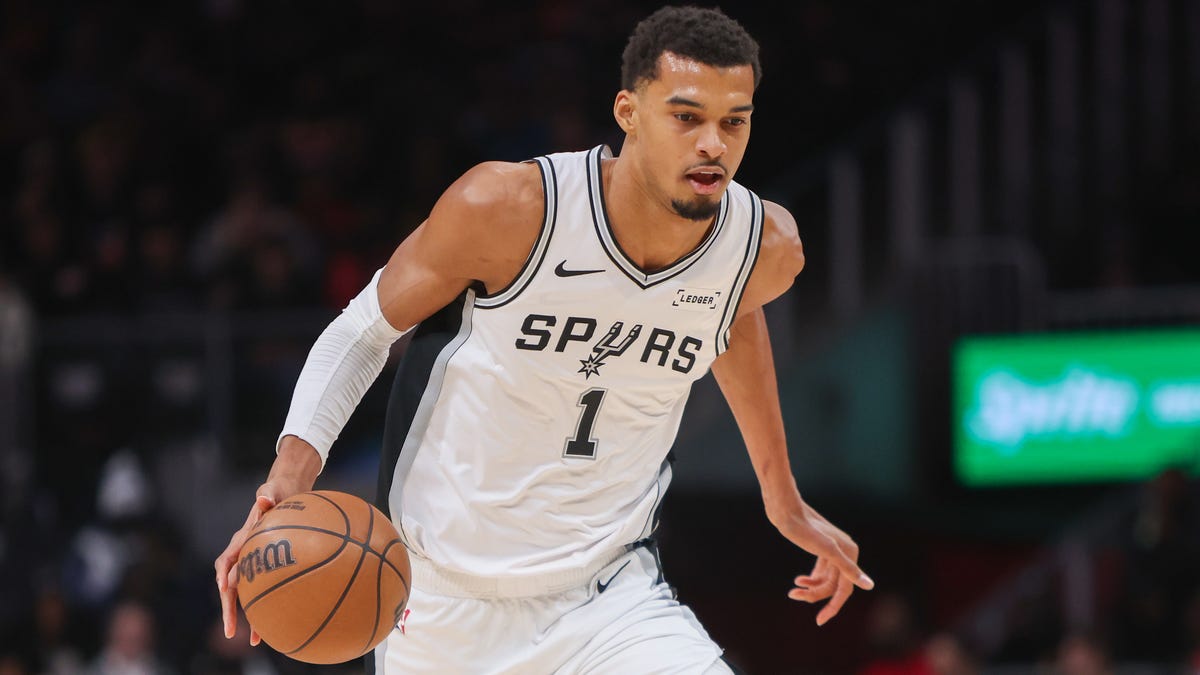 Is Spurs star playing vs Thunder?