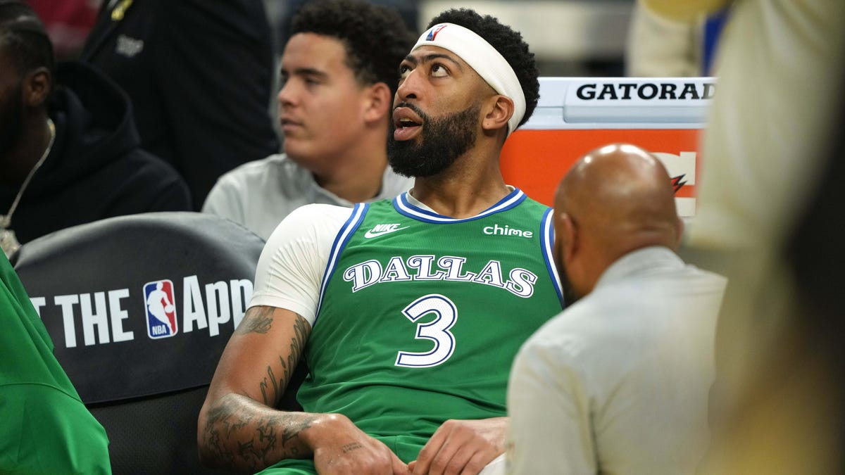 Mavericks star unlikely to play Saturday