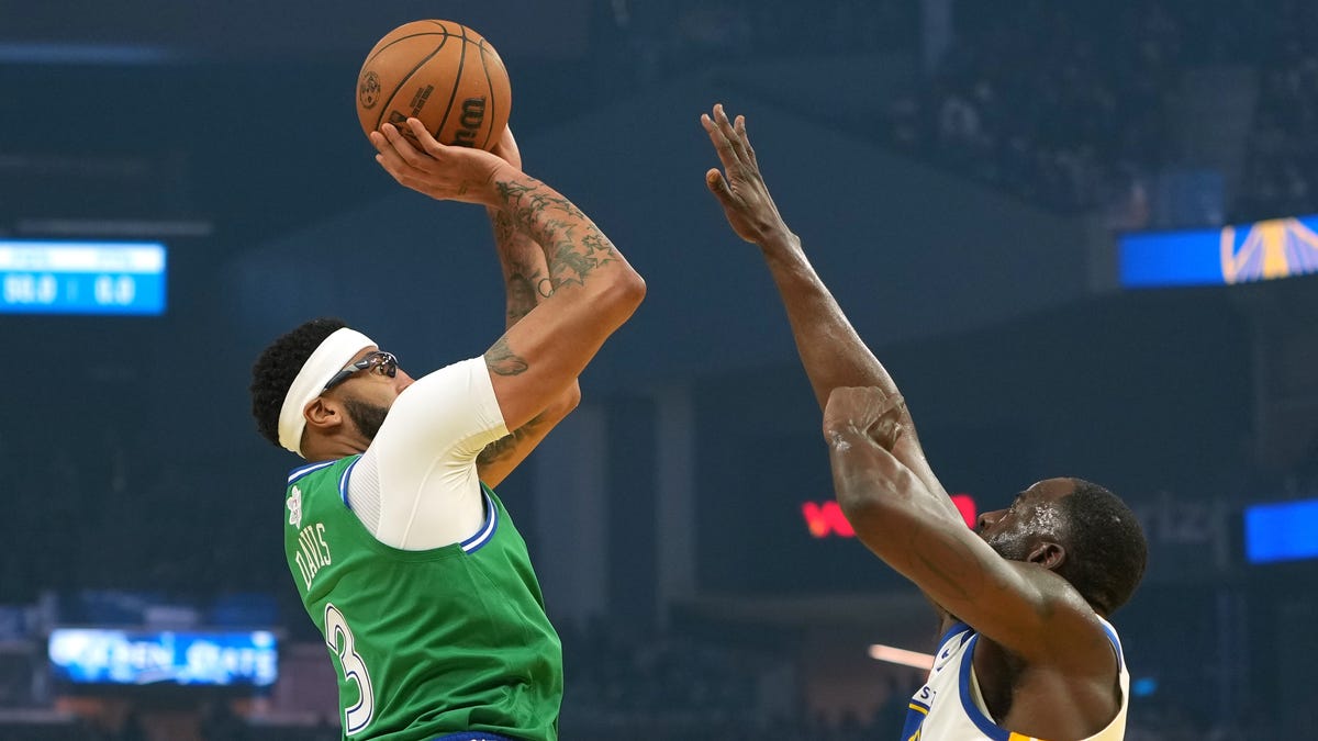 Warriors 'contemplating' trade for Anthony Davis