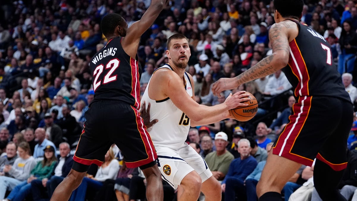 Nuggets at Heat odds, picks and predictions