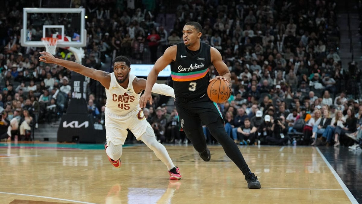 Cleveland Cavaliers vs. Phoenix Suns odds, tips and betting trends