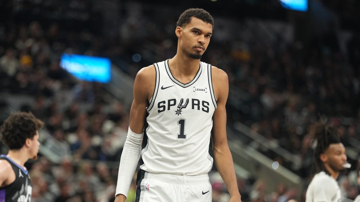 Knicks at Spurs odds, picks and predictions