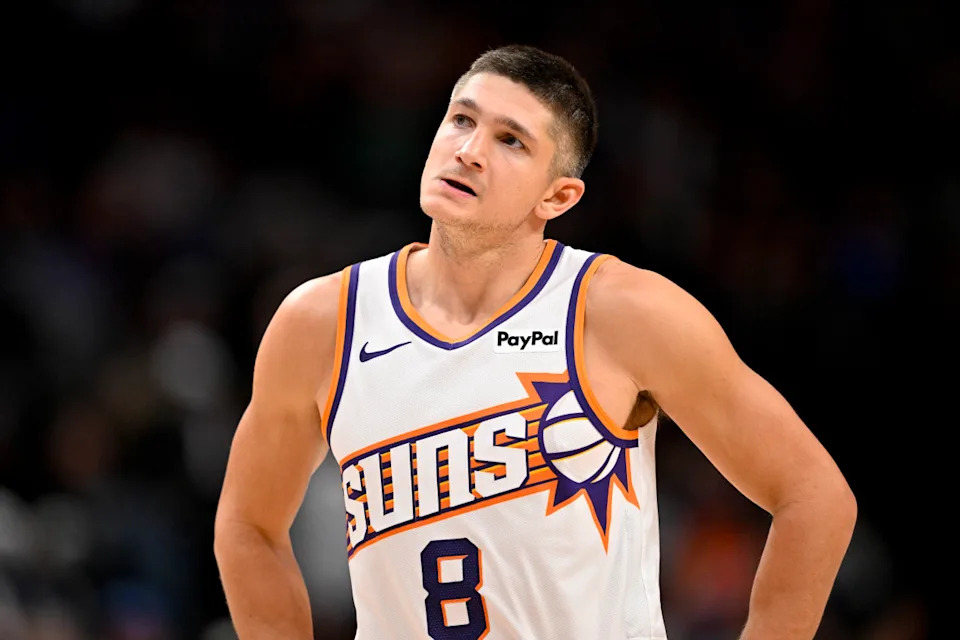 Phoenix Suns guard Grayson Allen (8)© Jerome Miron-Imagn Images