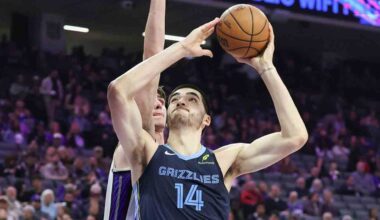 Canada's Zach Edey has career-high 32 points to lead Grizzlies past Kings 