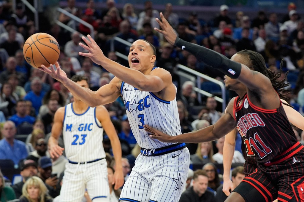 Orlando Magic outlast visiting Bulls