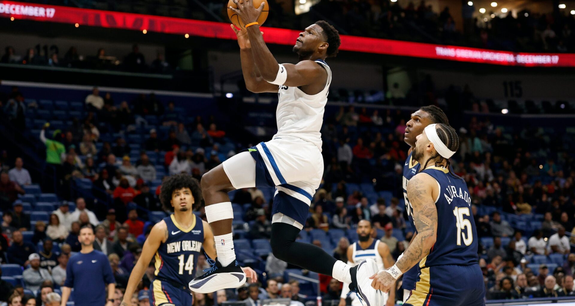 Anthony Edwards' late layup forces OT, as Timberwolves edge Pelicans 149-142