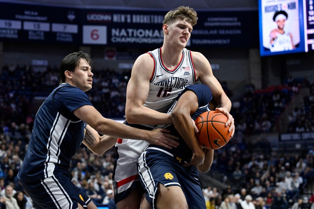 No. 5 UConn men's basketball thumps East Texas A&M, 83-59
