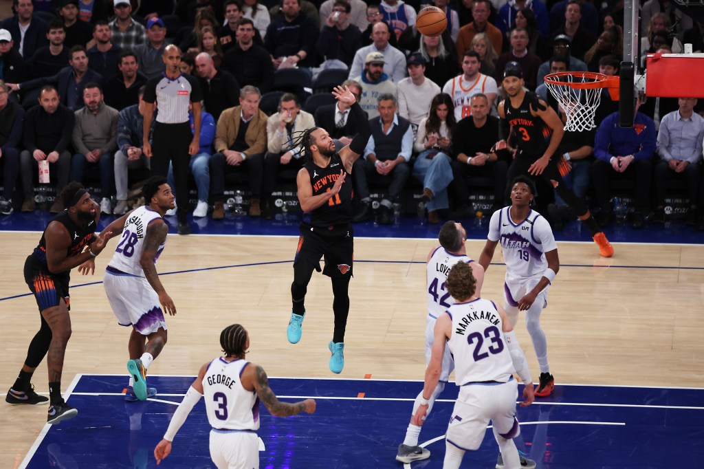 Knicks have more than a record in common with Showtime Lakers