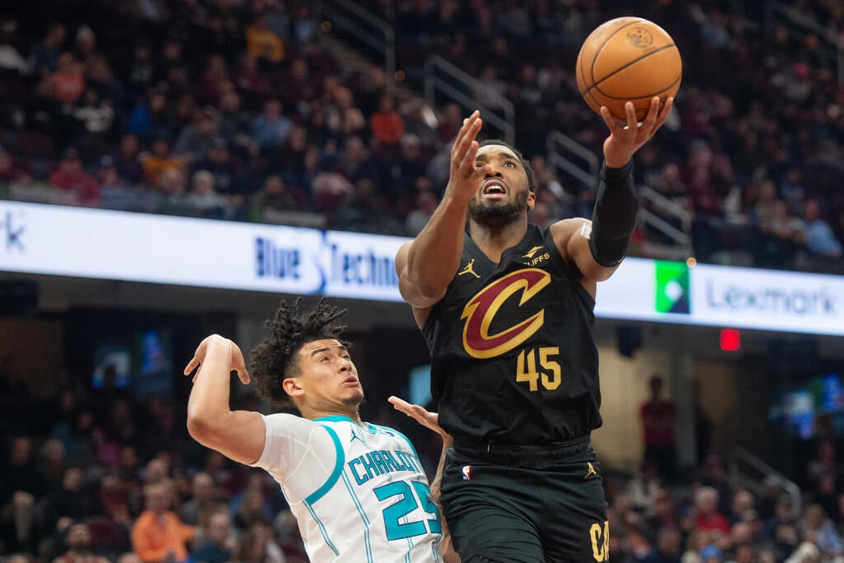 Cavaliers booed after latest loss to inferior team, and Donovan Mitchell says they deserved it