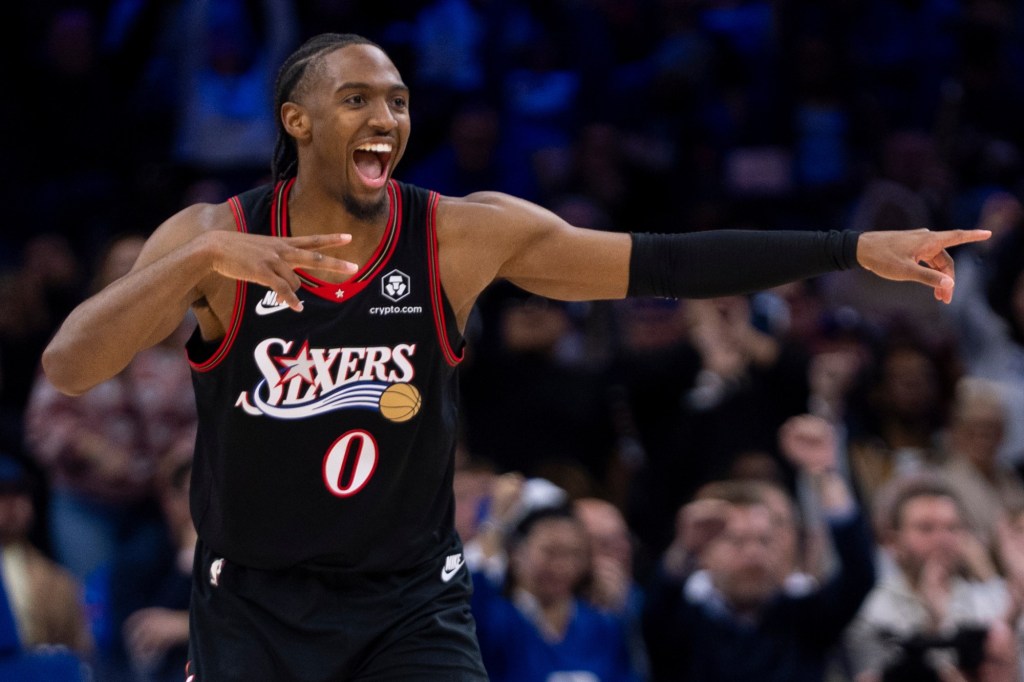 Tyrese Maxey scores 38, 76ers top Mavericks for 2nd win in as many nights