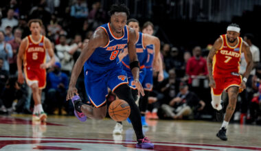 Knicks survive near meltdown vs. Hawks, 128-125