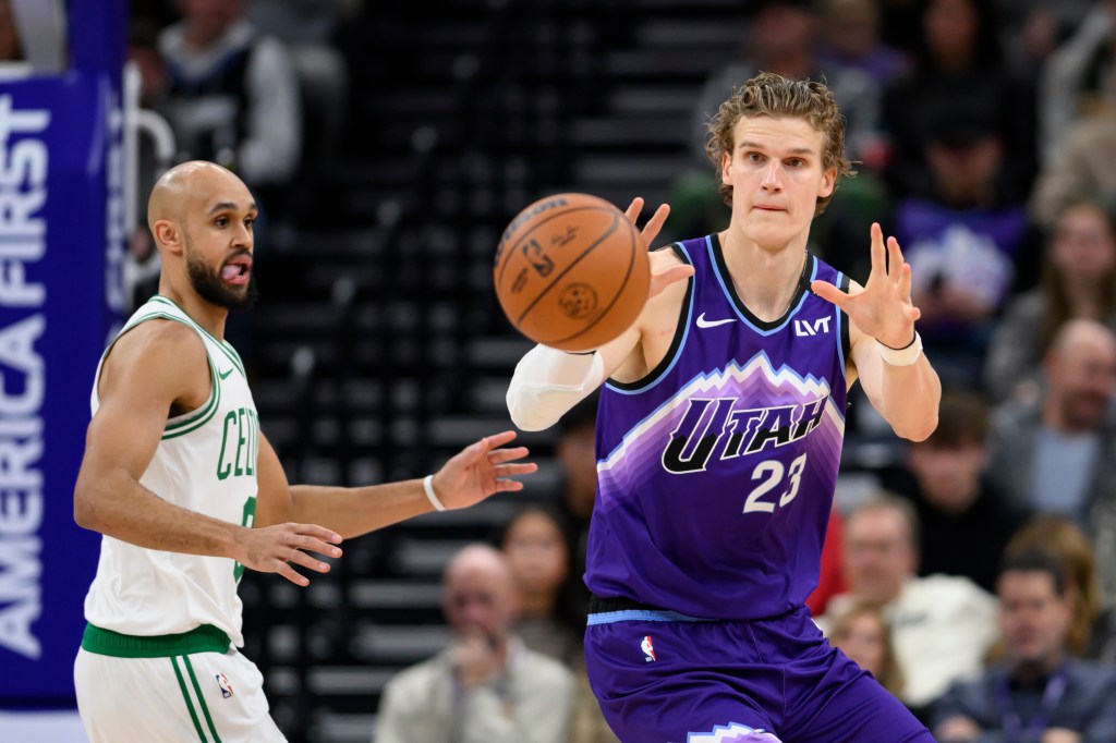 Ranking Derrick White's seven blocks; Anfernee Simons hitting stride