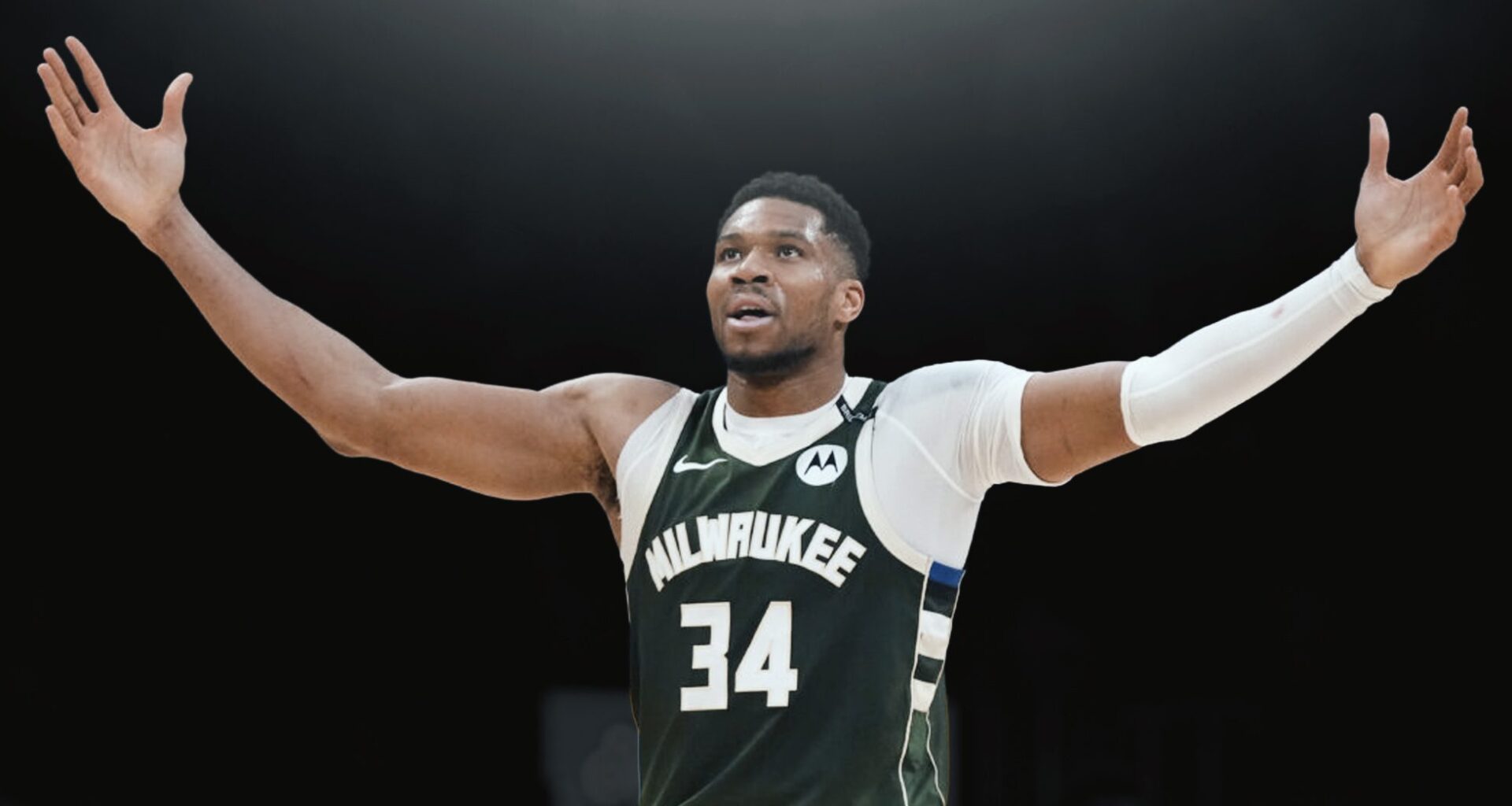 Giannis Antetokounmpo Sends Stark Message to Struggling Bucks