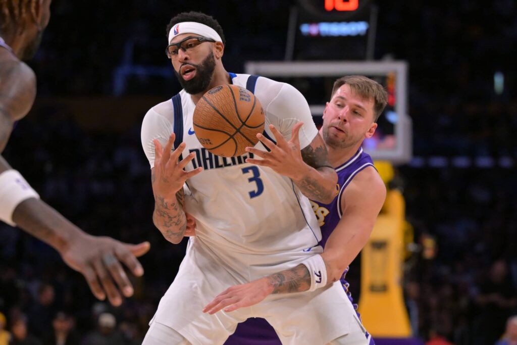 "The Lakers Got Luka For Free": NBA Fans React As Anthony Davis Reportedly Anticipates Getting Traded