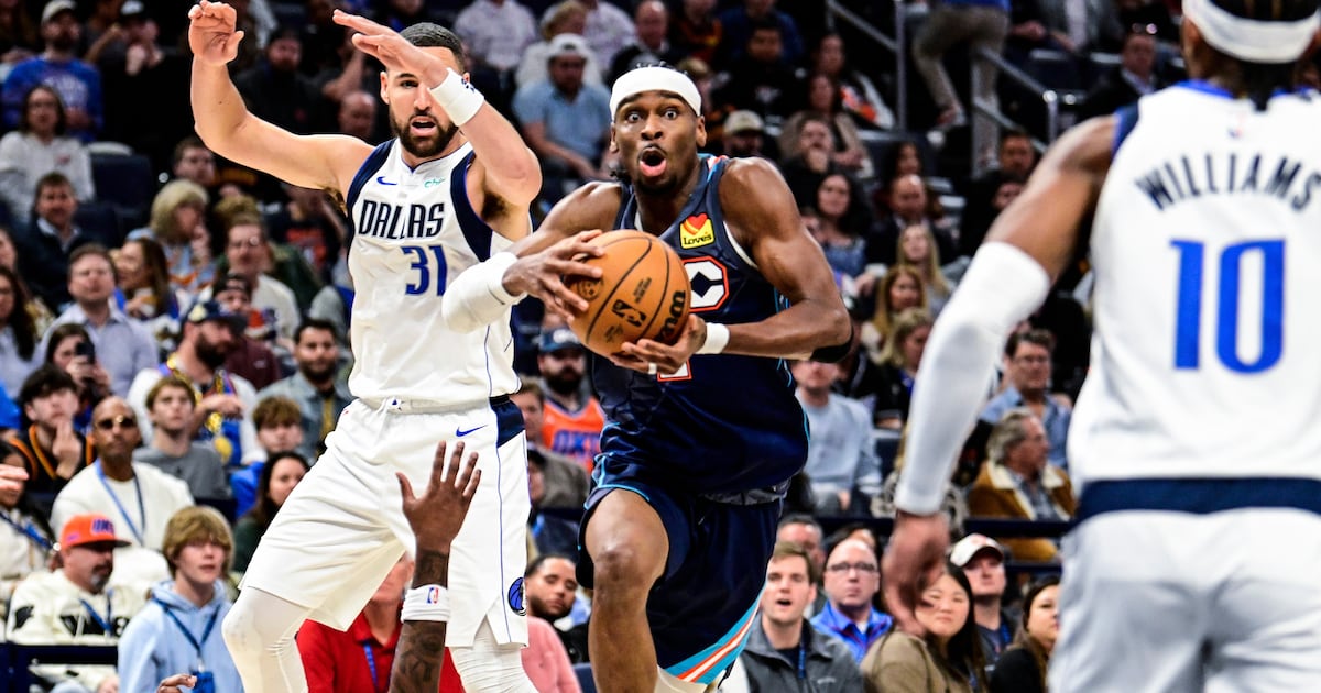 Shai Gilgeous-Alexander's 33 points in 3 quarters power Oklahoma City Thunder to 14th straight win