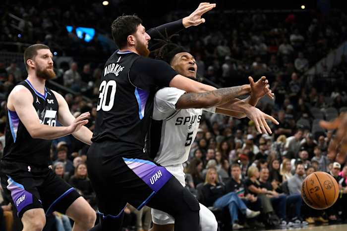 Spurs’ win streak ends as Markkanen, George power Jazz to 127-114 victory