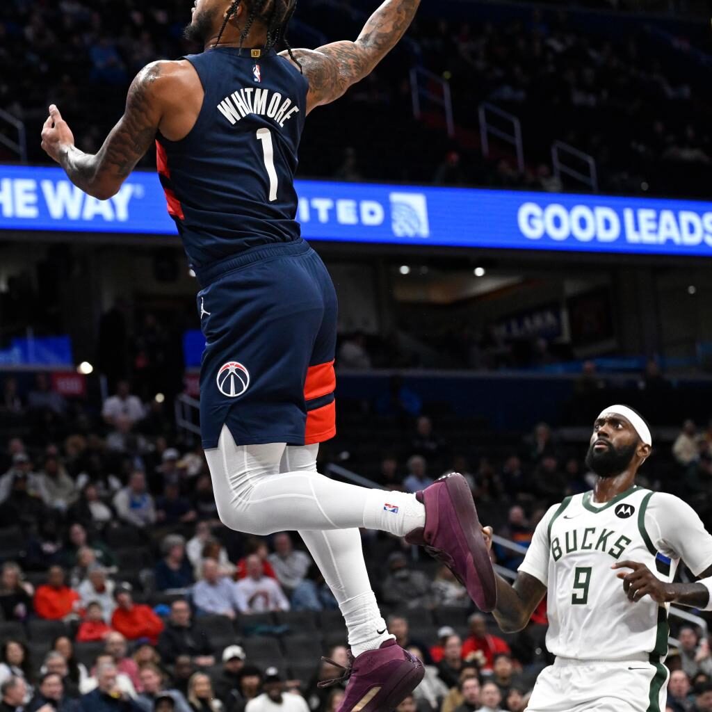 McCollum y Middleton lideran a Wizards a victoria 129-126 sobre Milwaukee – Boston Herald