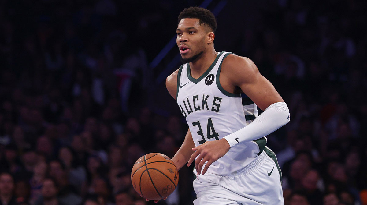 Milwaukee Bucks forward Giannis Antetokounmpo (34) dribbles up court during the first half against the New York Knicks at Madison Square Garden. 