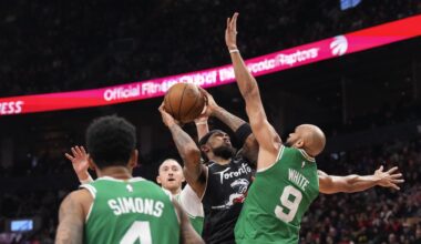 Brown scores 30, Celtics hold off Raptors comeback attempt in win