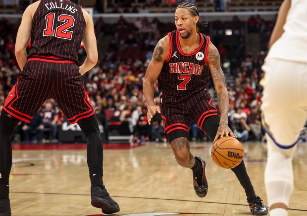 Chicago Bulls guard Dalen Terry (7) in the drive the lane in the third quarter during a game against the Golden State Warriors, Sunday, Dec. 7, 2025, at the United Center in Chicago. (Dominic Di Palermo/Chicago Tribune)