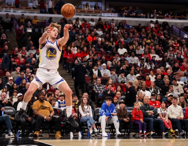 Golden State Warriors guard Brandin Podziemski (2) throws the ball inbounds in the fourth quarter during a game against the Chicago Bulls, Sunday, Dec. 7, 2025, at the United Center in Chicago. (Dominic Di Palermo/Chicago Tribune)