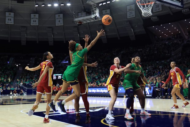 Hannah Hidalgo of the Notre Dame Fighting Irish takes a shot during the second half against the Southern California Trojans at Purcell Pavilion on Nov. 21, 2025, in South Bend, Indiana. (Justin Casterline/Getty Images)
