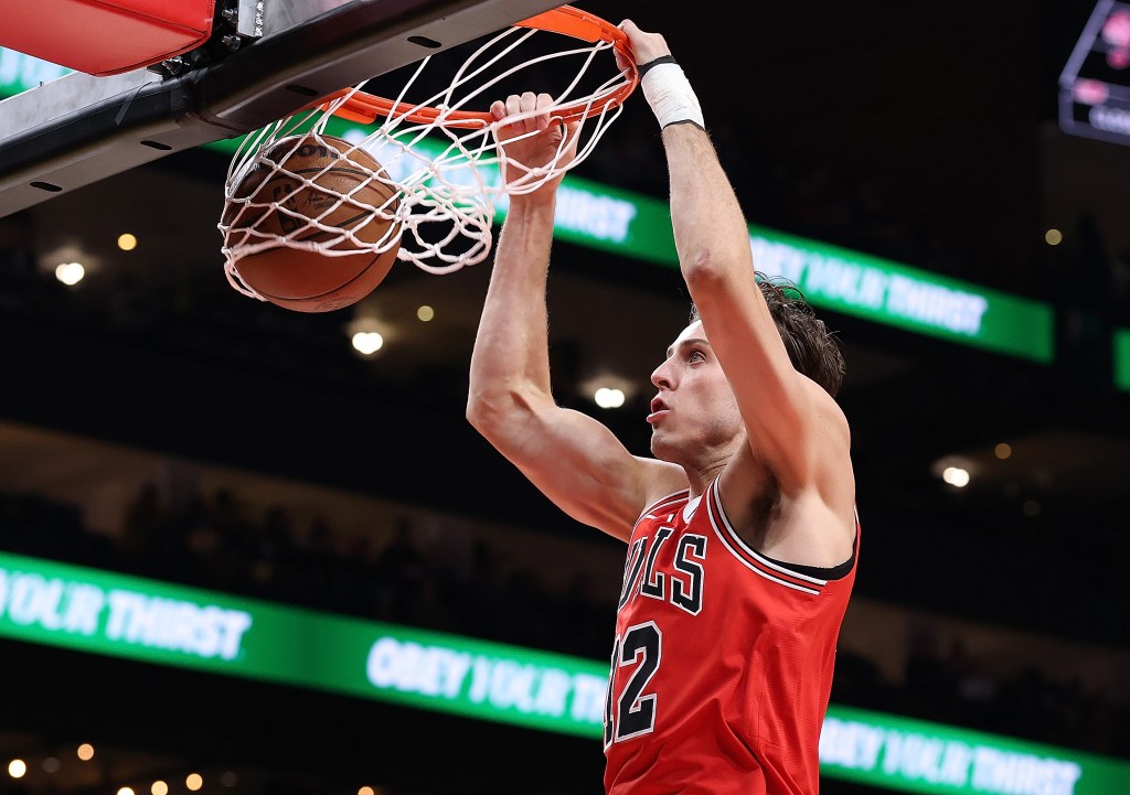 Chicago Bulls stretch a 3-game winning streak