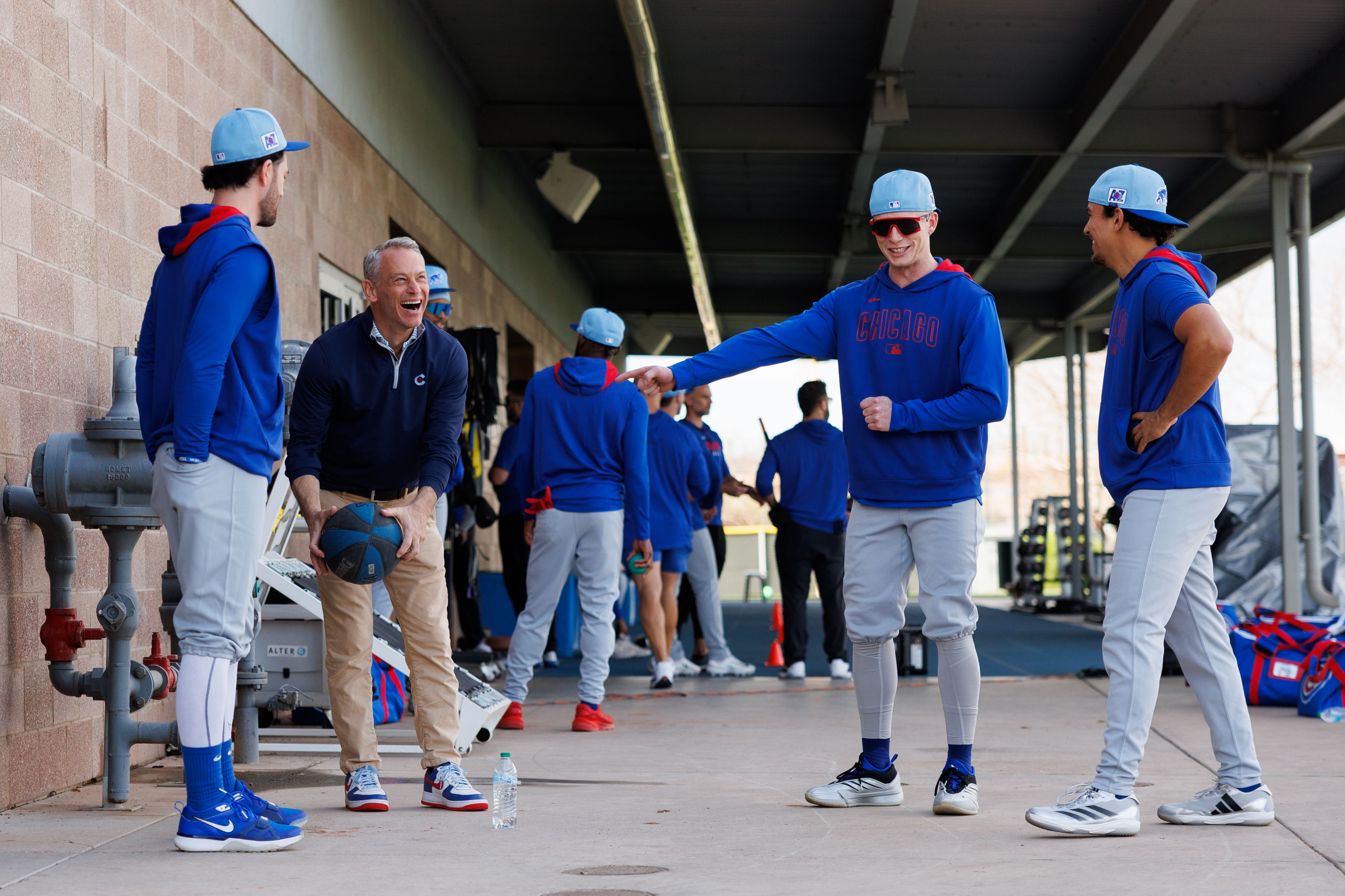 Chicago Cubs shortstop Dansby Swanson, Chicago Cubs president Jed Hoyer,...
