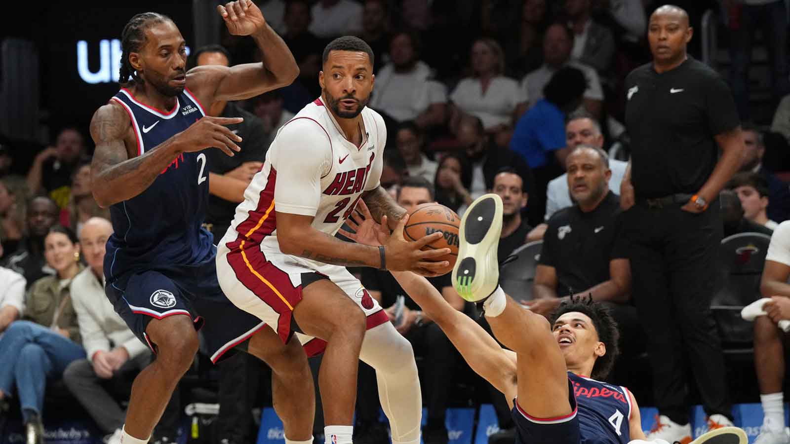 Kawhi Leonard reacts as the Clippers losing streak hits five and their standings freefall deepens in a 140-123 loss to the Heat.