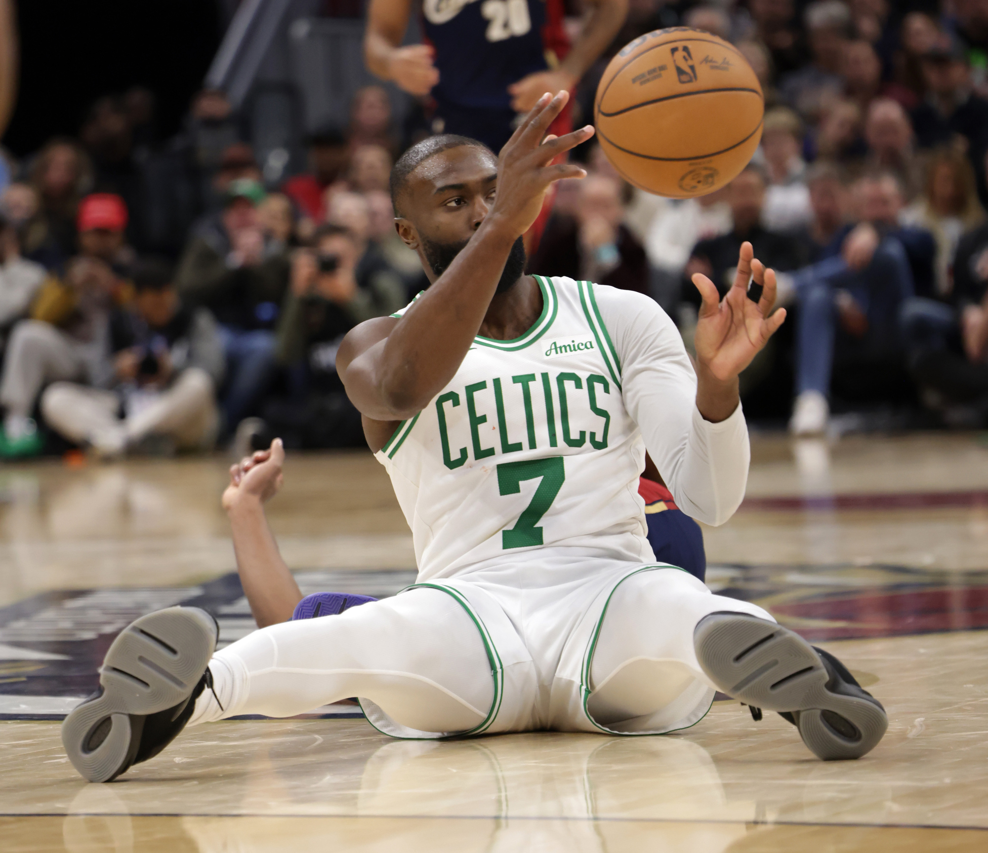 nba action between the cavs and celtics