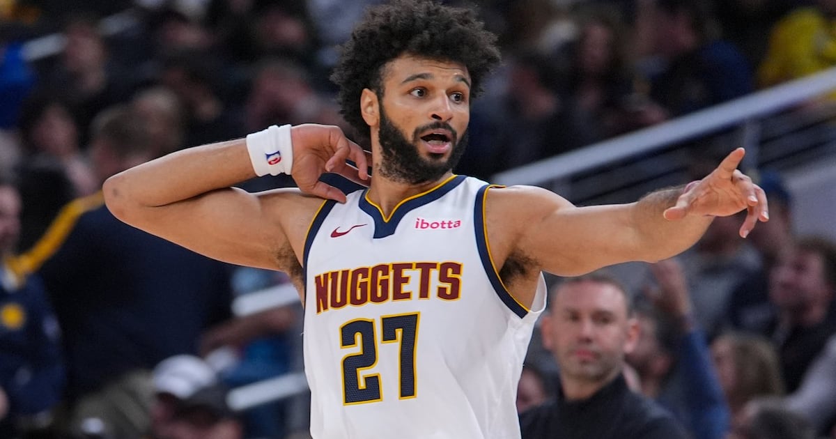 Jamal Murray scores season-high 52 points, Nuggets hold off Pacers