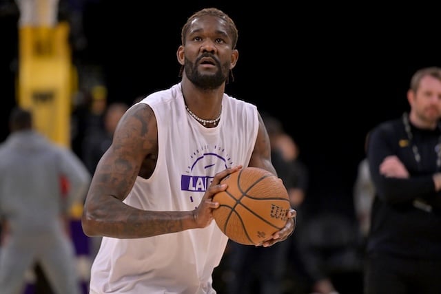 Deandre Ayton's Mom Cooked For Lakers