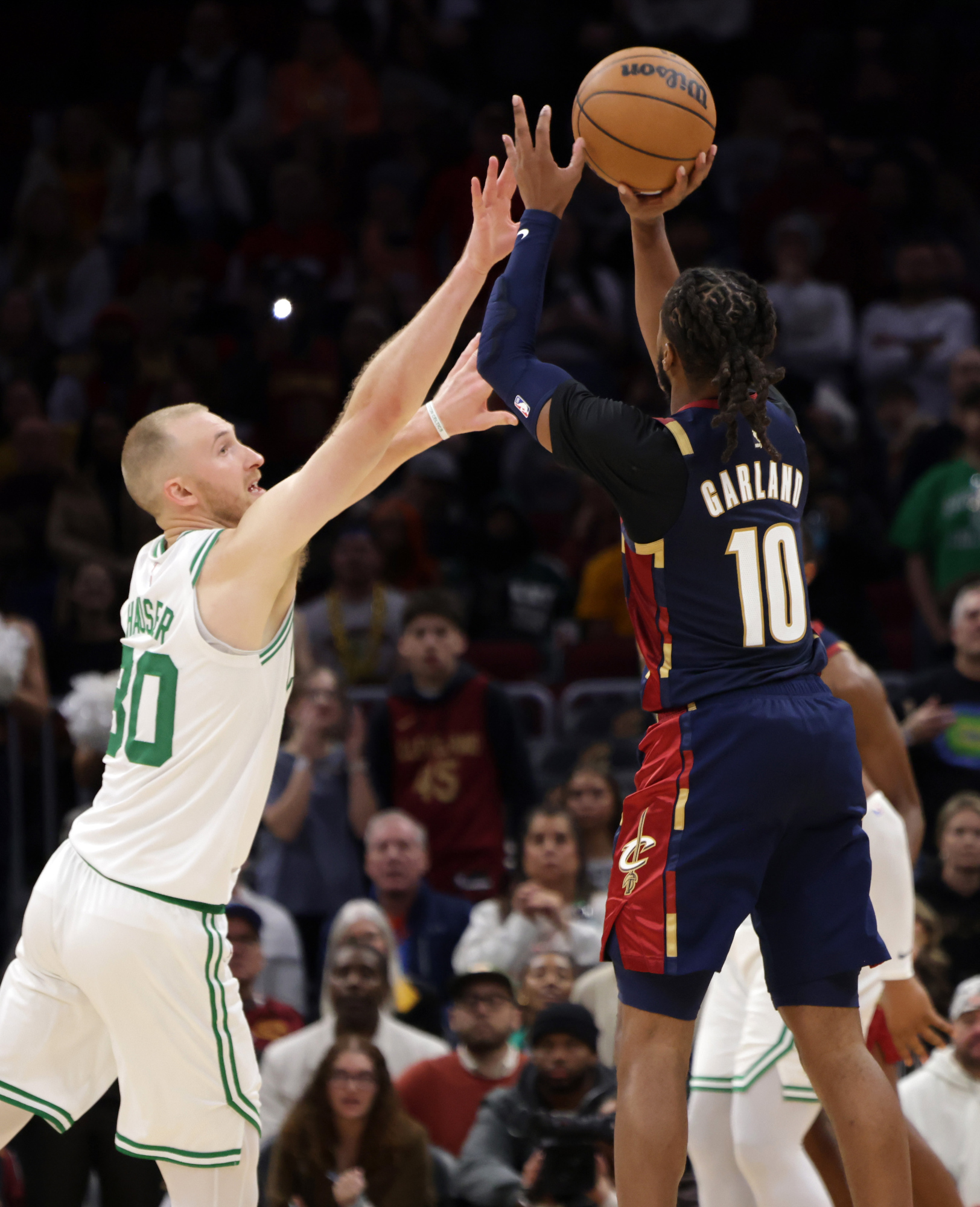 nba action between the cavs and celtics