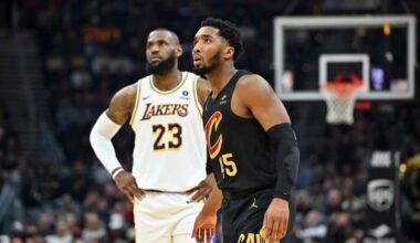 Cavs Superstar Ties Two Hall-of-Famers In Latest Performance