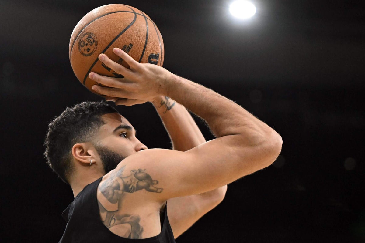 When will Jayson Tatum be back? ‘It’s all up to him’ Joe Mazzulla says