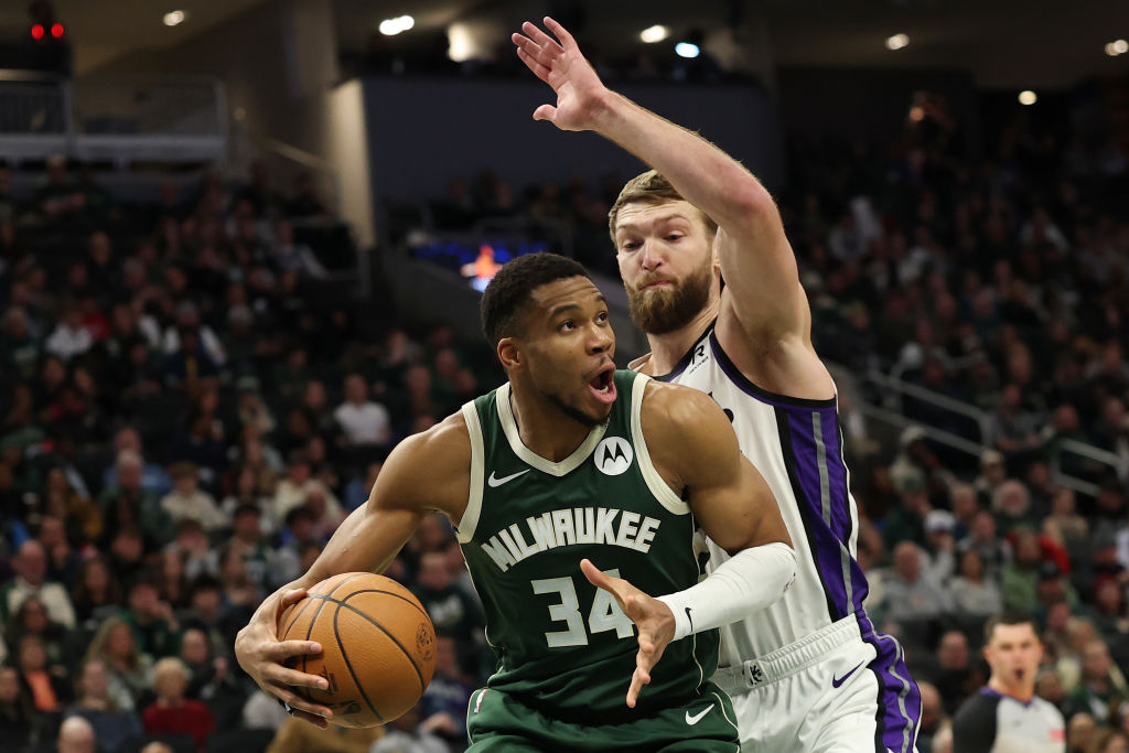 Should the Sacramento Kings pursue Giannis Antetokounmpo?