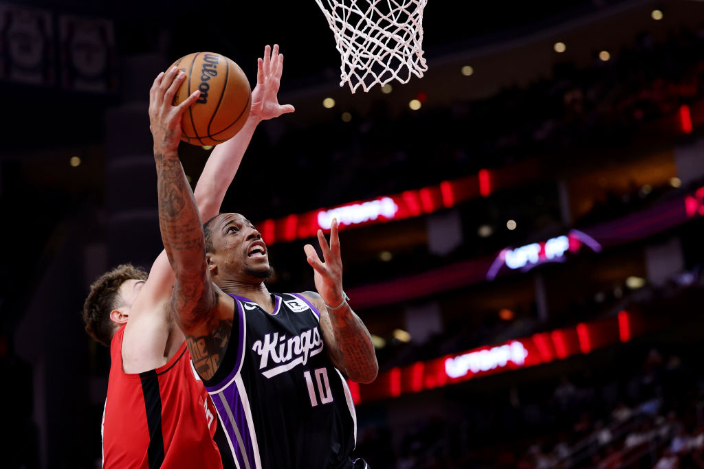Atrocious third quarter causes Kings to fall 121-95 in Houston