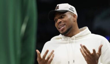 Controversial Giannis Decision Reignites Bucks Trade Rumors