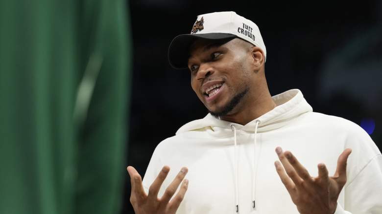 Controversial Giannis Decision Reignites Bucks Trade Rumors