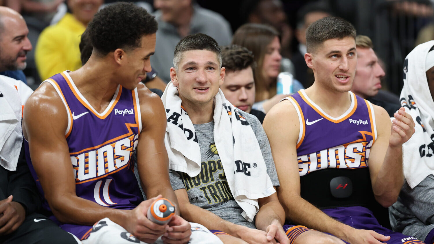 grayson allen out suns pelicans injury report...