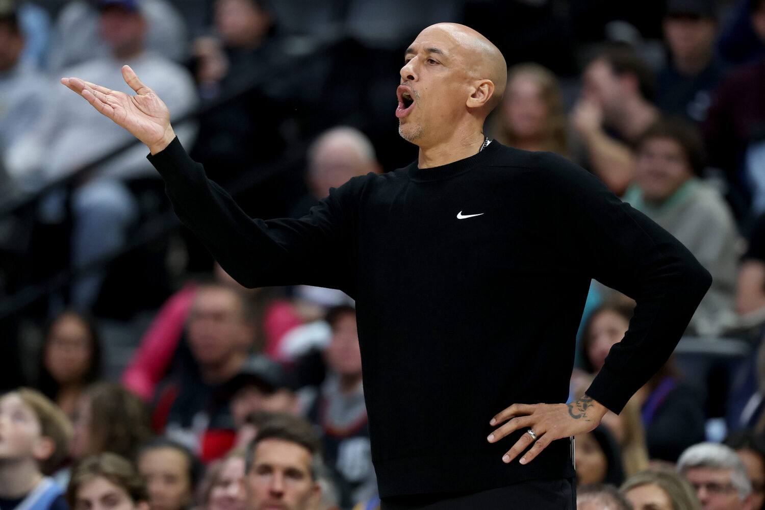 Kings fail to defeat lesser opponent, suffer 116-105 loss to Pacers