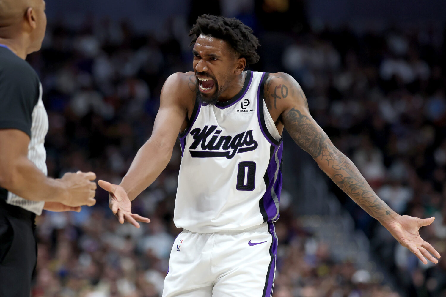 Sacramento Kings fall to 5-16 as struggles continue