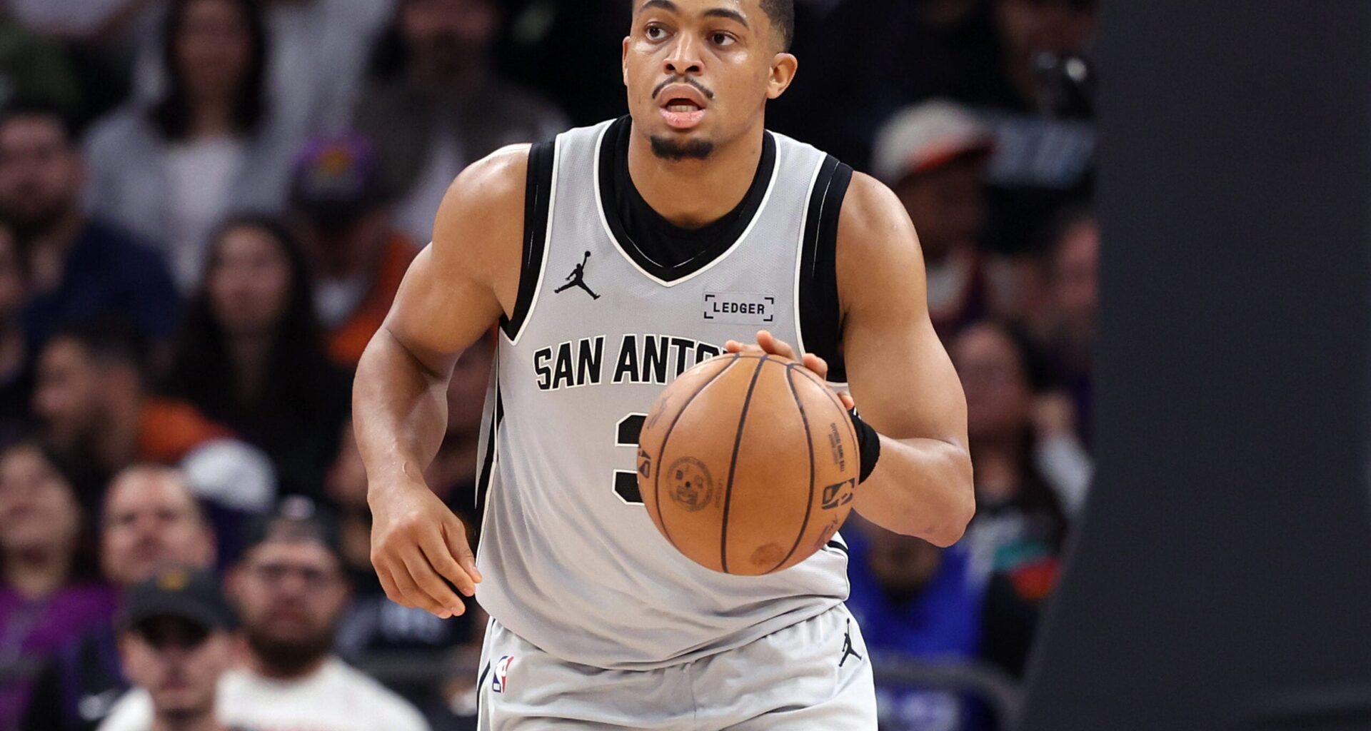 Spurs, Thunder advance in Emirates NBA Cup West quarterfinals action