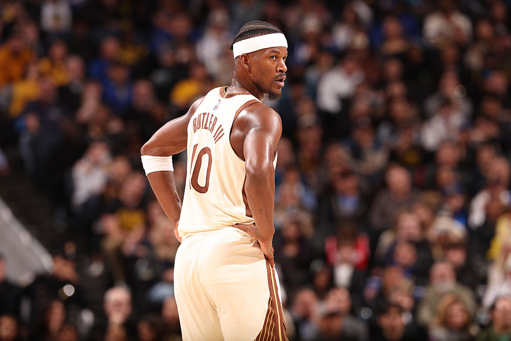 SAN FRANCISCO, CA - NOVEMBER 29: Jimmy Butler III #10 of the Golden State Warriors looks on during the game against the New Orleans Pelicans on November 29, 2025 at Chase Center in San Francisco, California. NOTE TO USER: User expressly acknowledges and agrees that, by downloading and or using this photograph, user is consenting to the terms and conditions of Getty Images License Agreement. Mandatory Copyright Notice: Copyright 2025 NBAE (Photo by Jed Jacobsohn/NBAE via Getty Images)