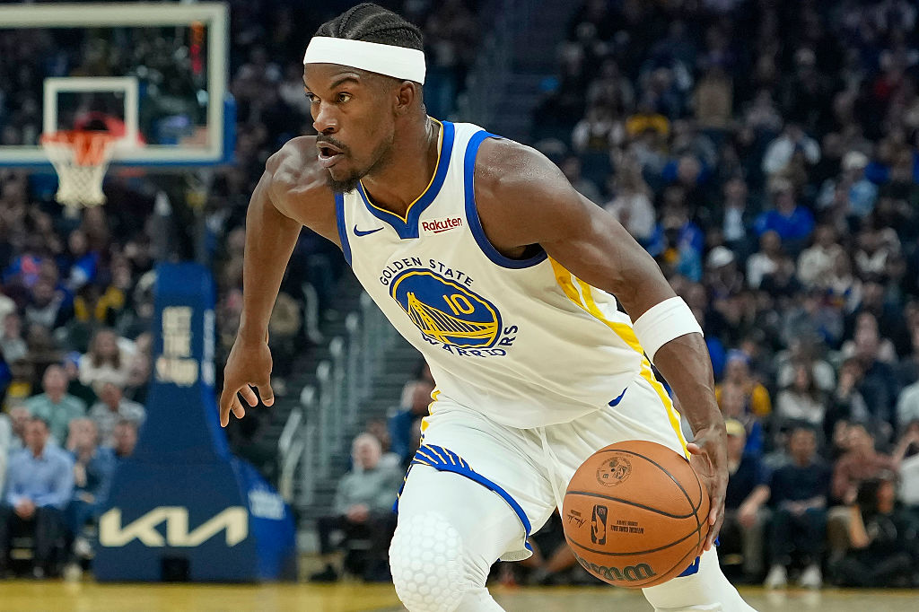 SAN FRANCISCO, CALIFORNIA - DECEMBER 02: Jimmy Butler III #10 of the Golden State Warriors dribbles the ball against the Oklahoma City Thunder in the first half of an NBA basketball game at Chase Center on December 02, 2025 in San Francisco, California. NOTE TO USER: User expressly acknowledges and agrees that, by downloading and or using this photograph, User is consenting to the terms and conditions of the Getty Images License Agreement. (Photo by Thearon W. Henderson/Getty Images)