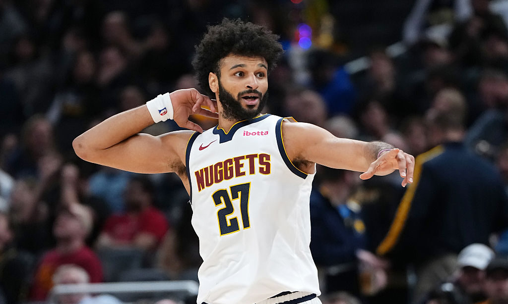 Murray flurries for 52, Nuggets notch best road streak in club history