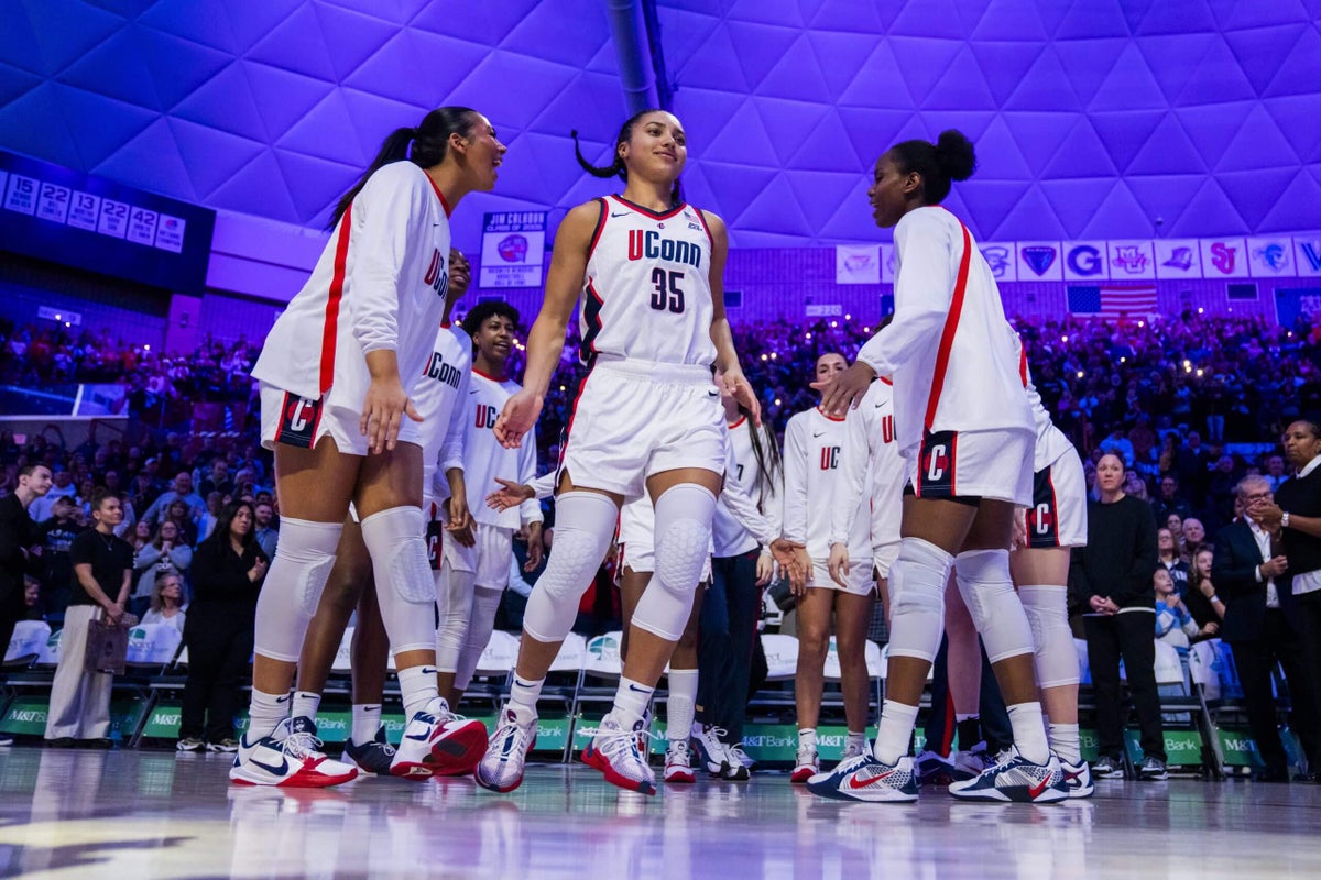 Women’s college basketball power rankings: Can UConn go undefeated this season?